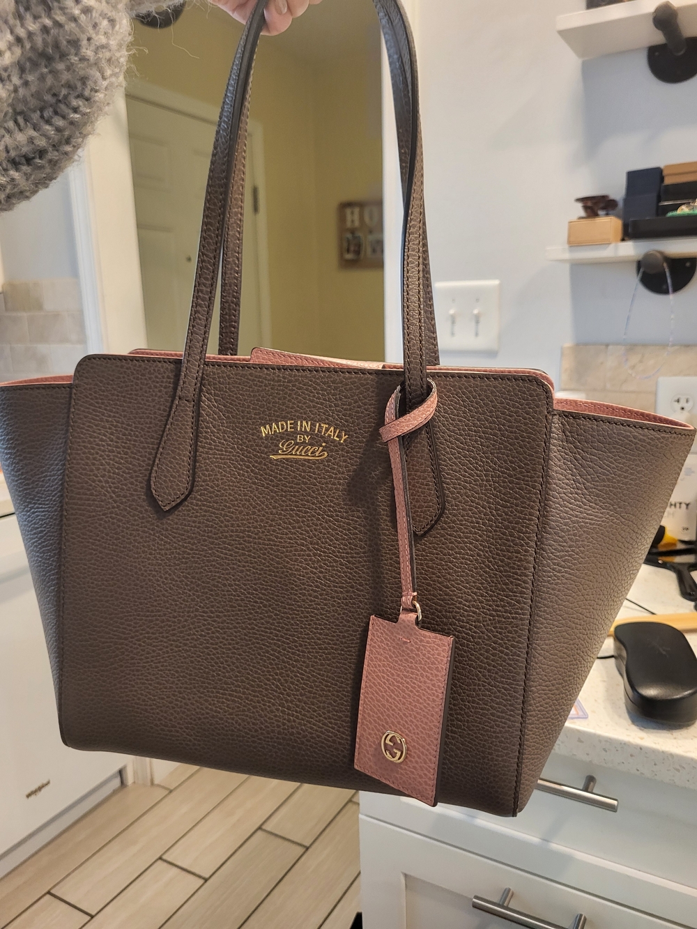 Gucci Brown Leather Tote Bag with Pink Tag